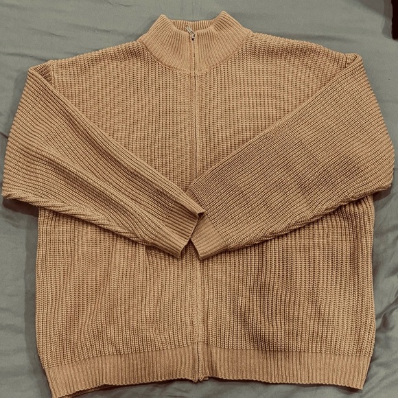Women’s Medium Khaki/Tan Zip-Up Sweater - Picture 2 of 5
